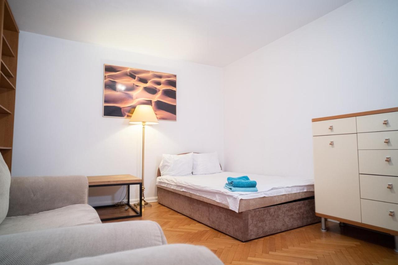 Central Charm Nowiniarska Warsaw Exterior photo